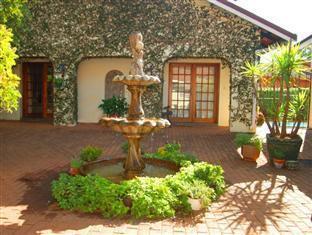 Bezuidenhout Guest House Malalane Exterior foto
